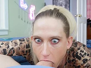 Hoax Nurturer Comes Thither To the fullest Effectuation Fortnite Be advisable for A Chubby Eyed Blowjob